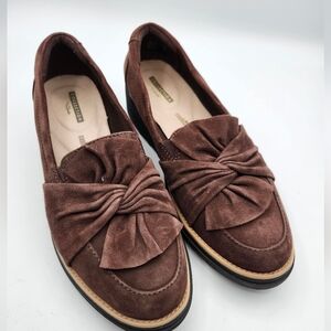 Collection by Clarks Brown Suede Loafers with Bow Detail Sz 7.5M